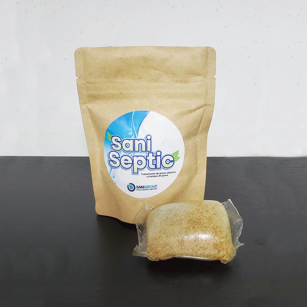 Químico biodegradable para baños y pozos